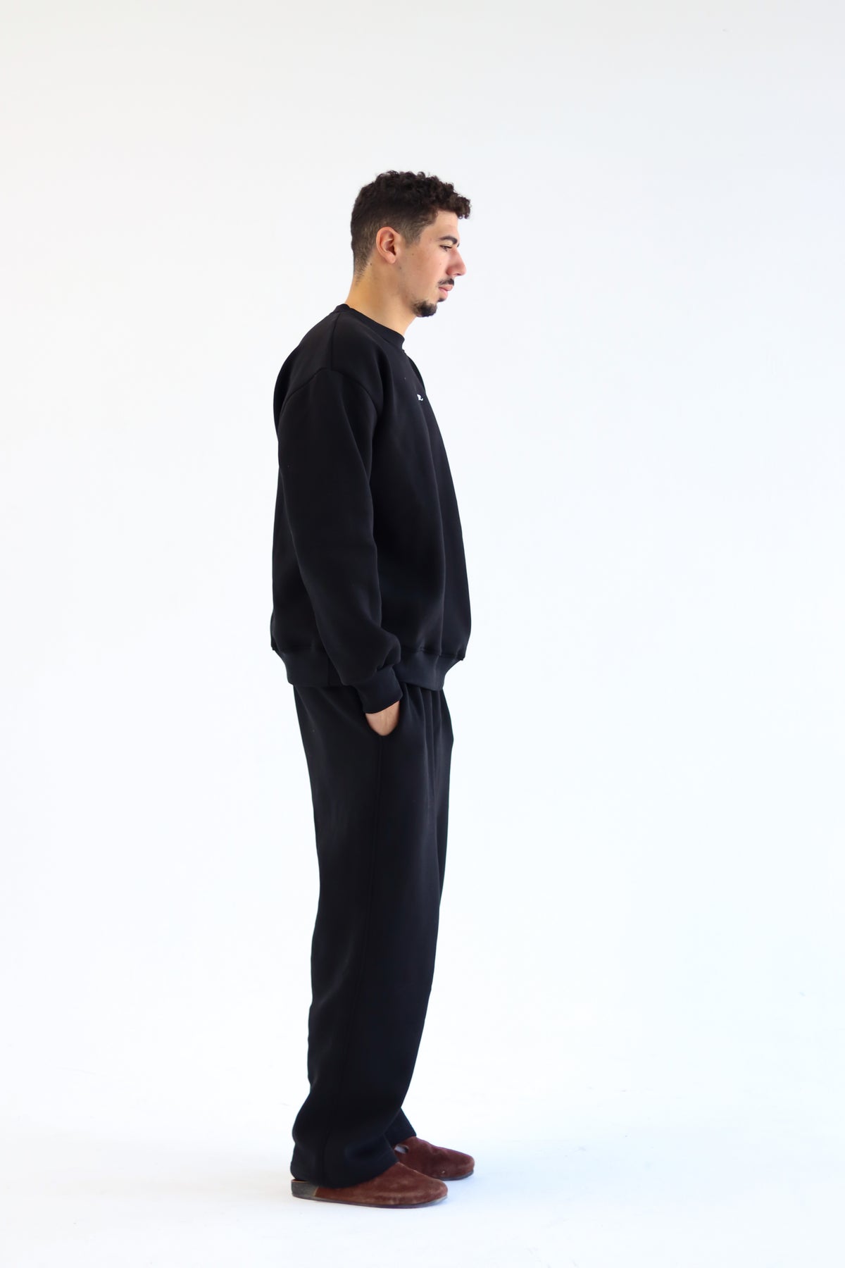 Set - Black